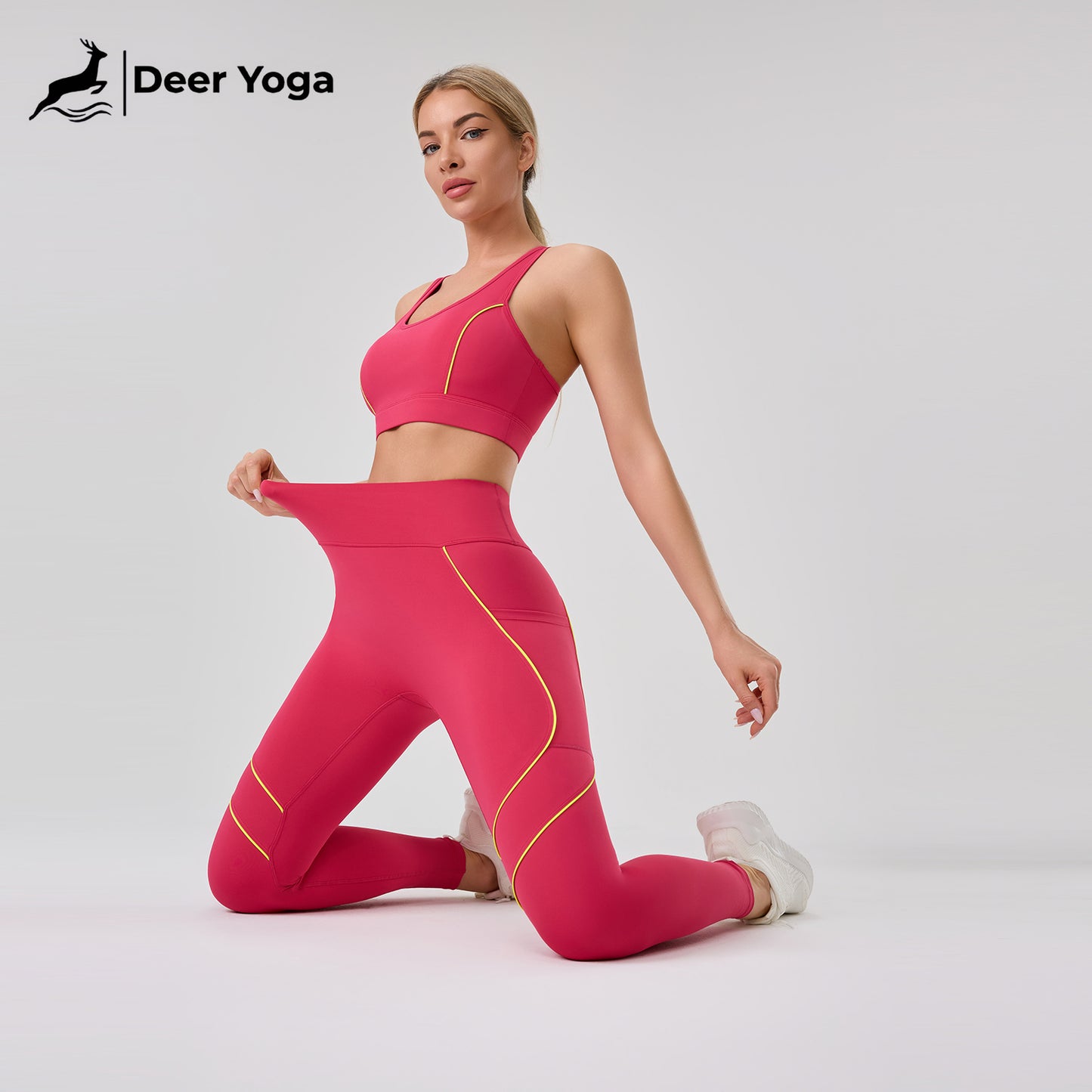 Deer Yoga Women's Sleeveless Sportswear Set